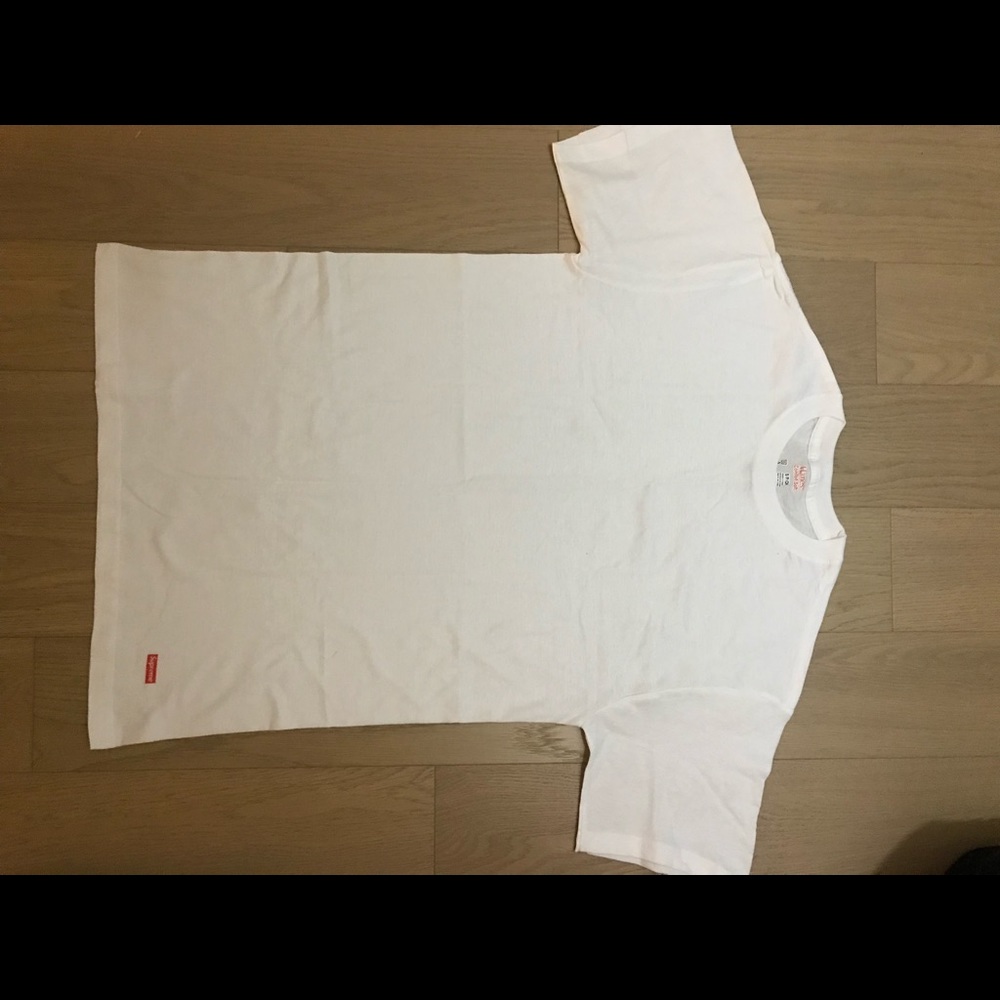 Supreme t shirt - small